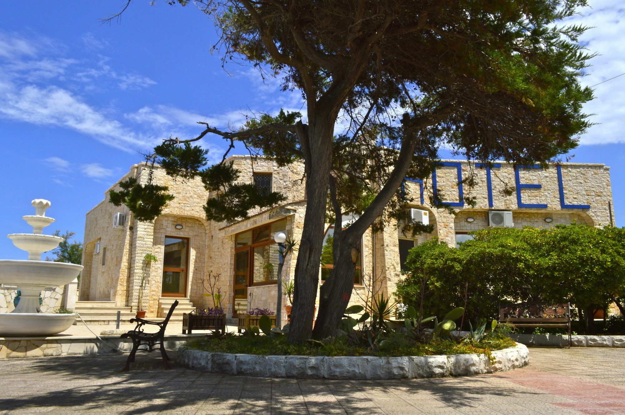 Hotel San Giovanni ポリニャーノ・ア・マーレ エクステリア 写真